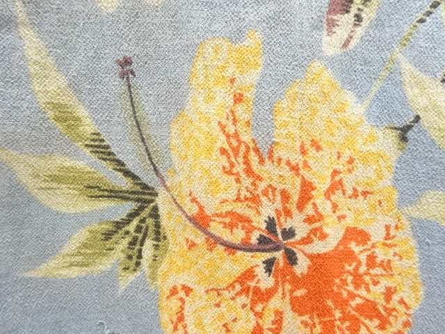 アンティーク 江戸縮緬 ハイビスカス模様胴抜き長襦袢